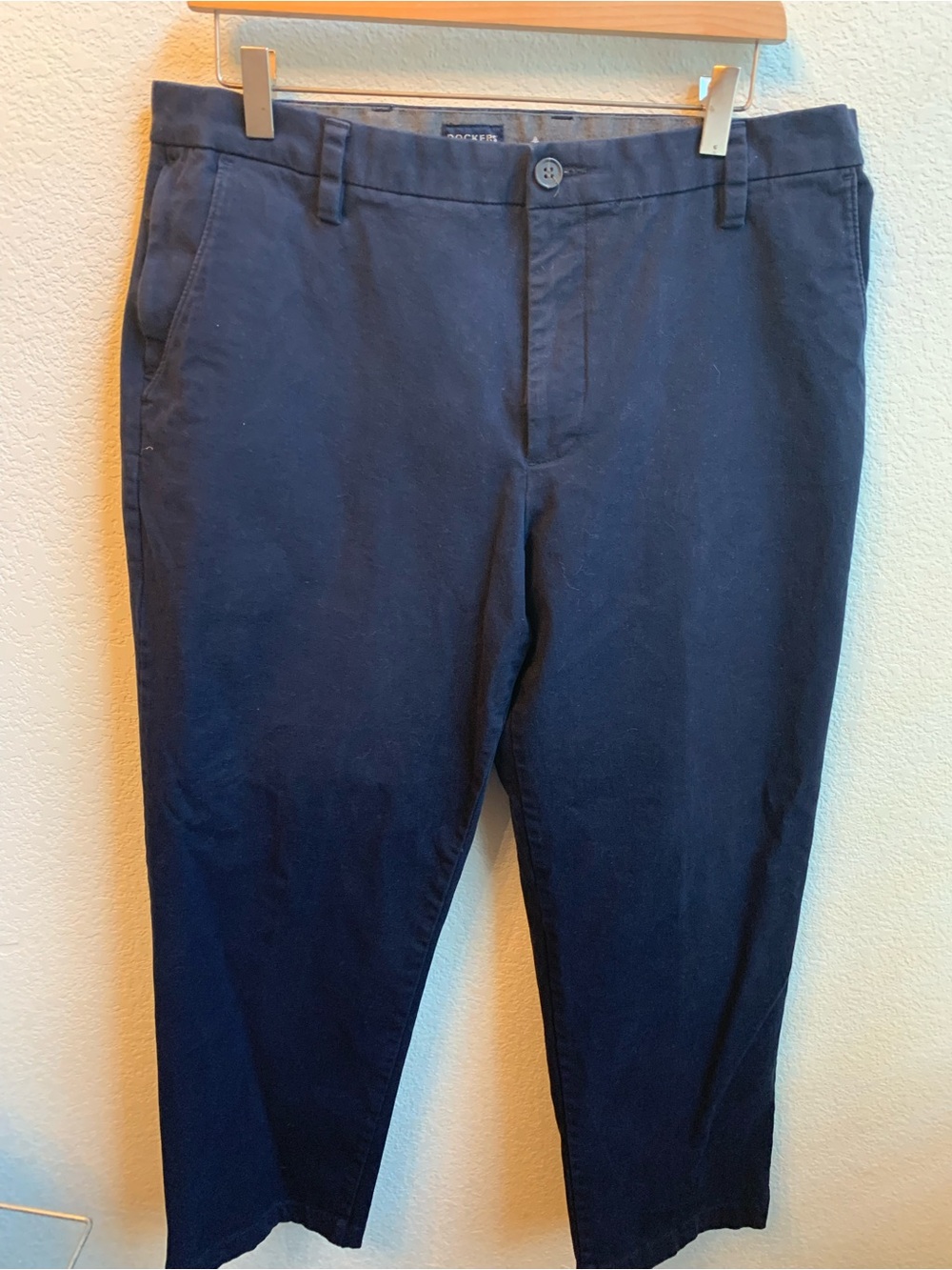 Dockers Men’s Navy Blue Straight-Leg Chinos